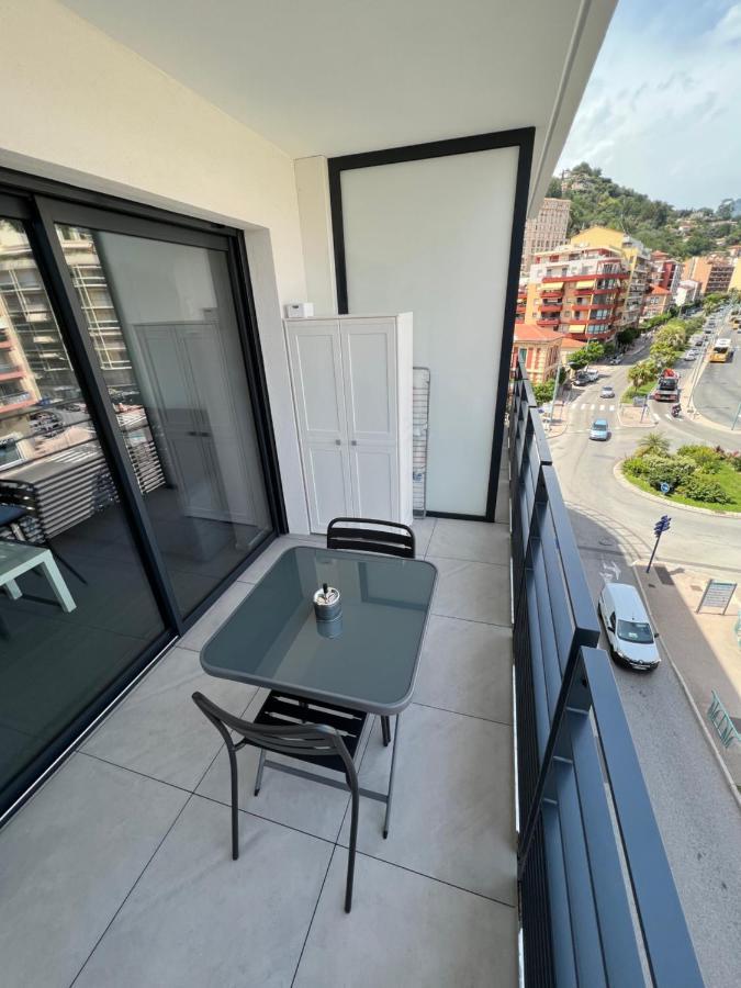 Appartement Tout Equipe Centre Ville Menton Exteriör bild