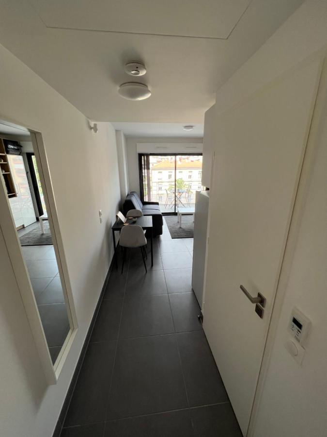 Appartement Tout Equipe Centre Ville Menton Exteriör bild